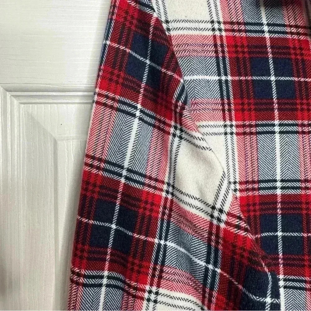 Ardene Button-Up Shirt Plaid white, Red, & Black Size Large - Picture 7 of 16